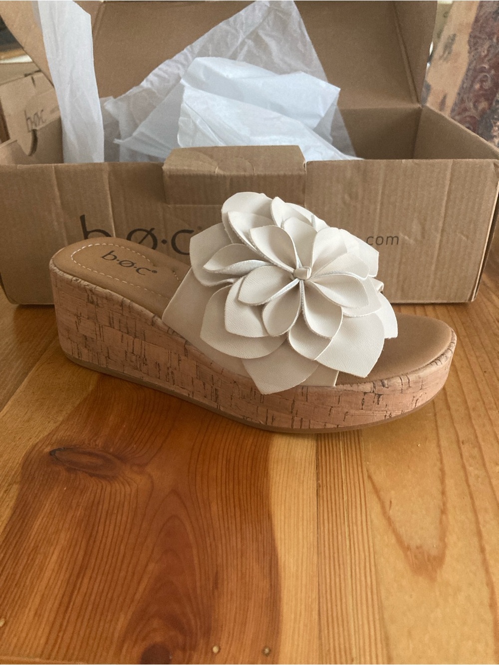 b.o.c. Cream Floral Cork Wedge Slide - Picture 3 of 10